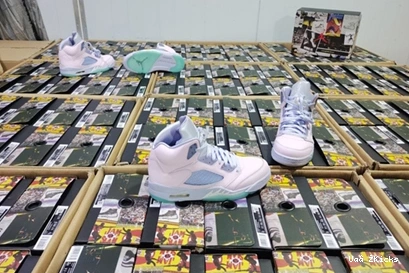 DV0562- Air Jordan 584 Retro 5 Sophisticated 6398 0714